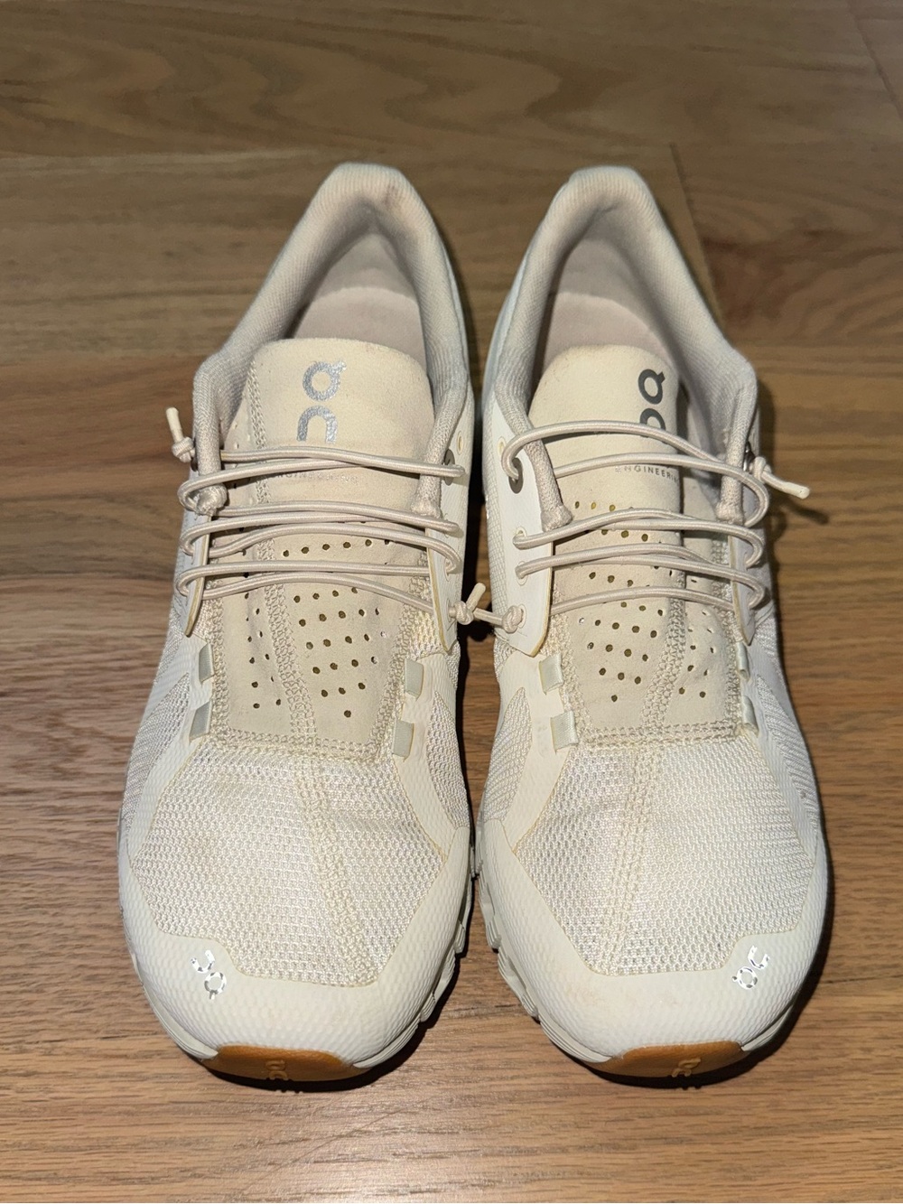 On Cloud 5 Undyed White Gum Women’s Running Shoes Size 8.5